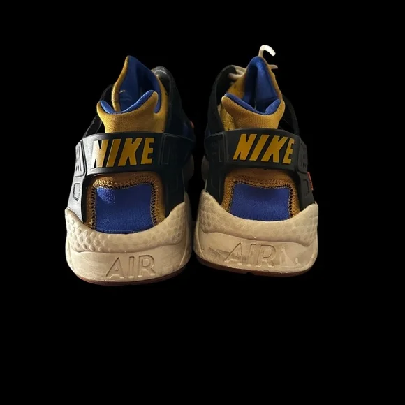 Nike womens Air Huarache 'ACG gold/orange/black 10 - Picture 5 of 7